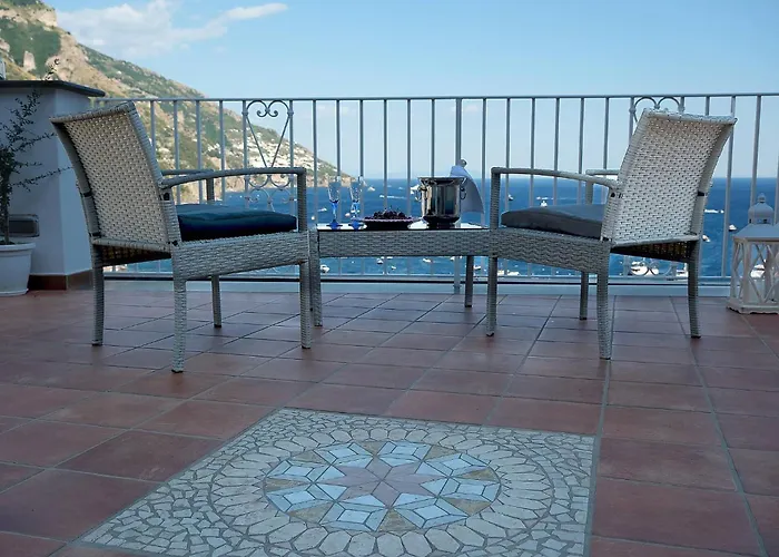 Esclusiva Con Vista Panoramica Su Villa *